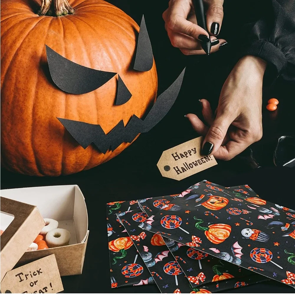 8 Count Halloween Bubble Mailers 8.3” X 9.3” PRICE IS FIRM - Picture 7 of 7